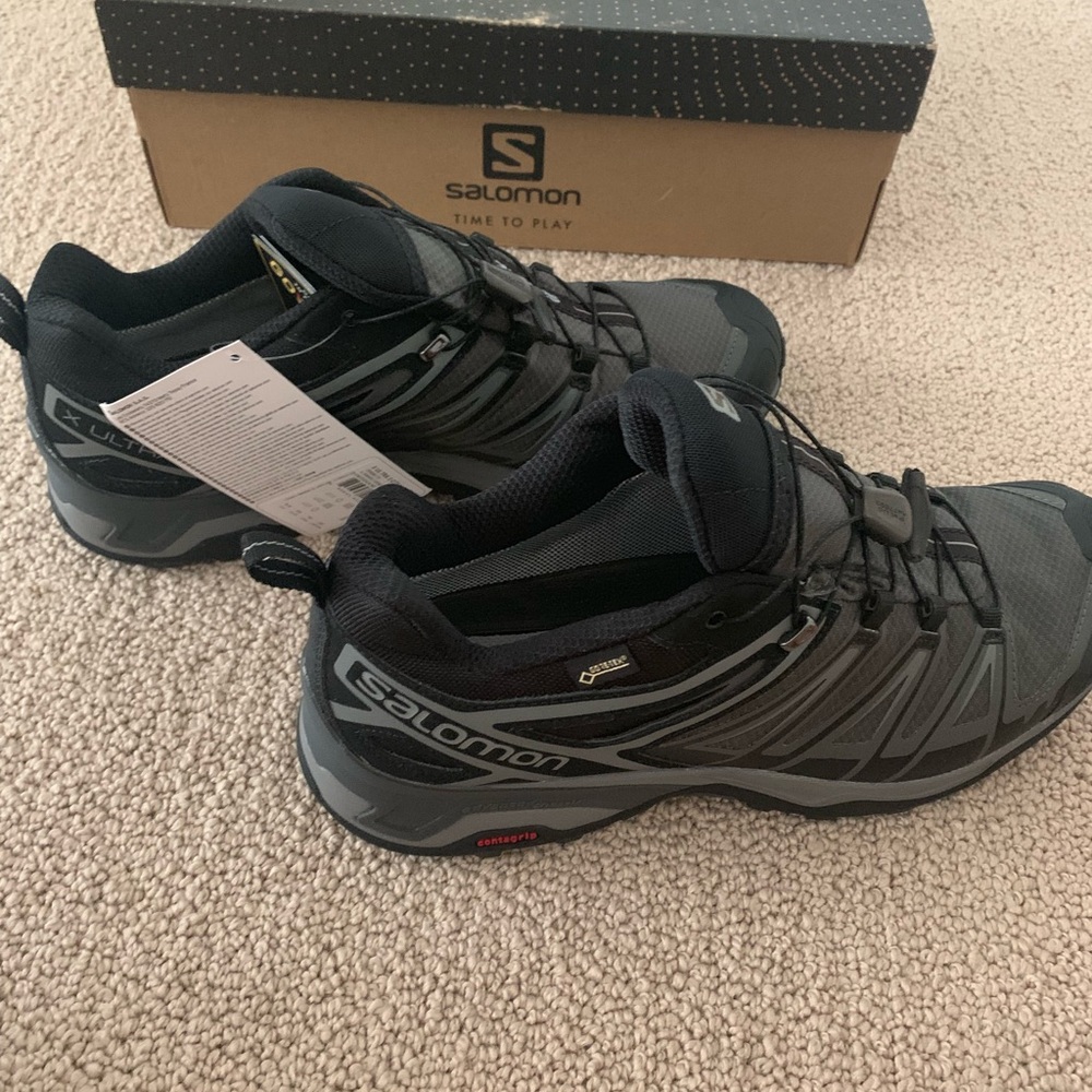 Salomon Men Hiking Shoes